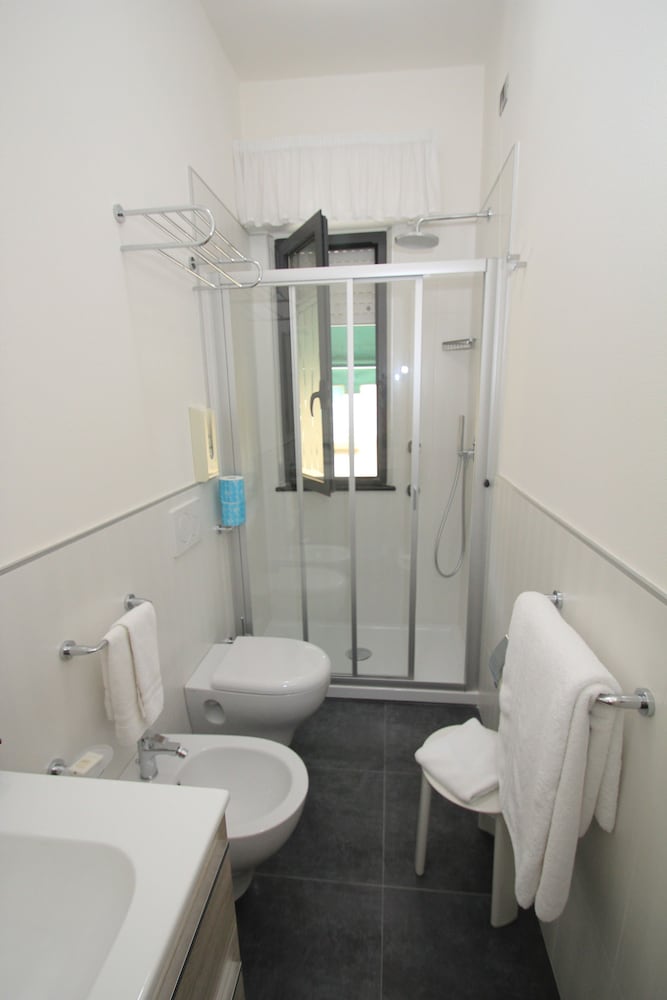 Superior Double Room - Photo 8