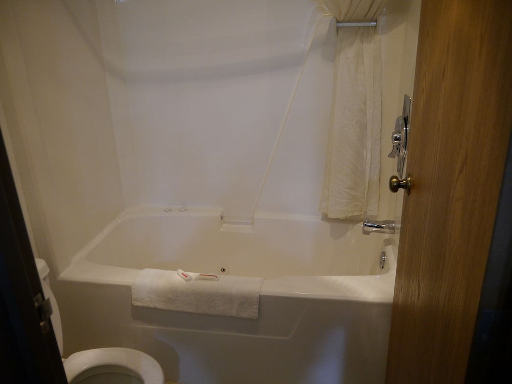 Suite, Non Smoking, Jetted Tub photo 2