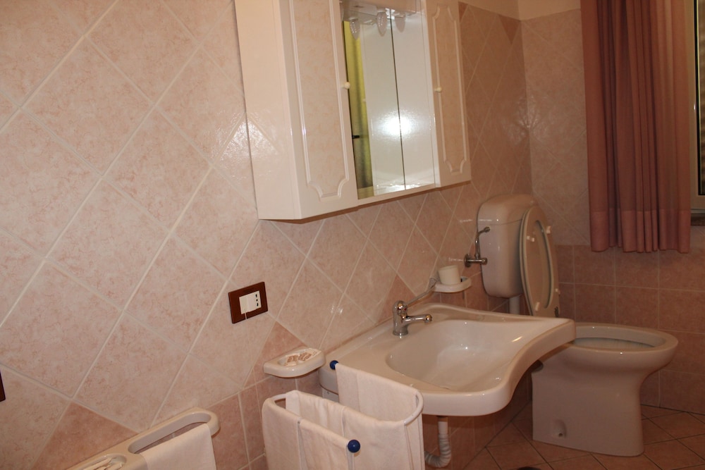 Quadruple Room photo 2