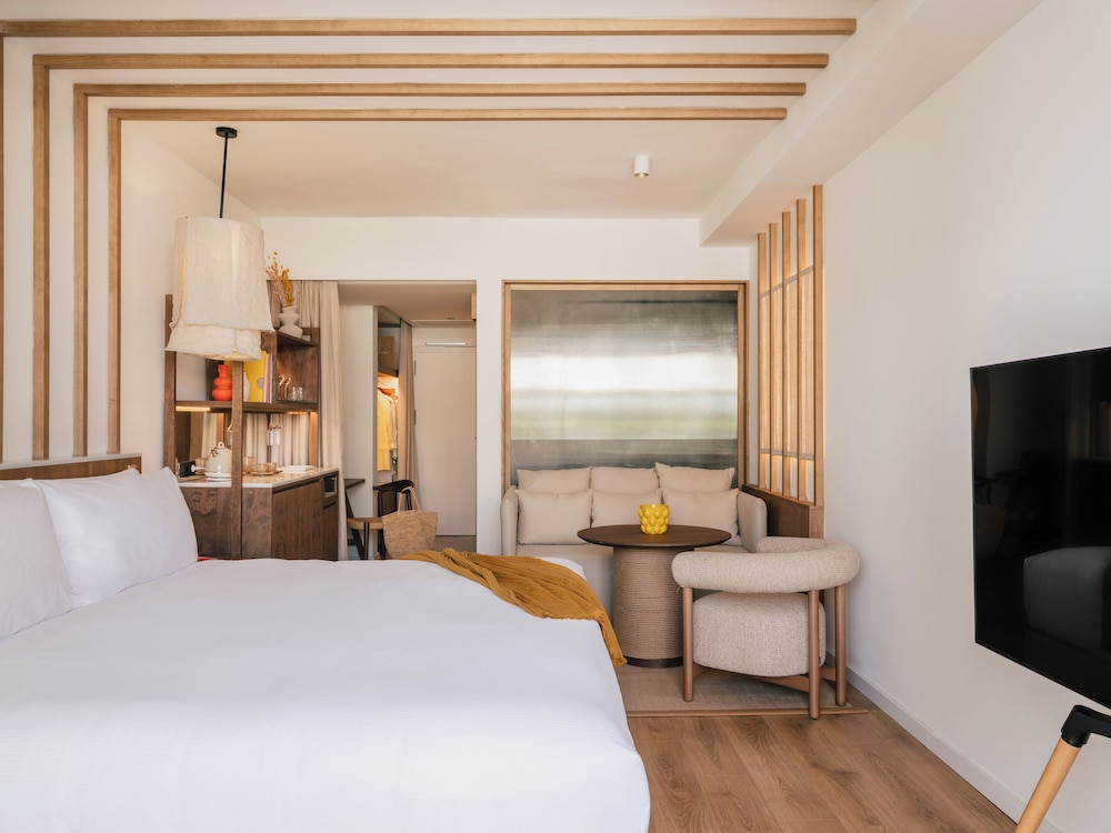 Superior ME+ Junior Suite with Garden and Oasis Garden (2+1) photo 2