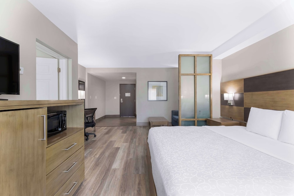 Available room