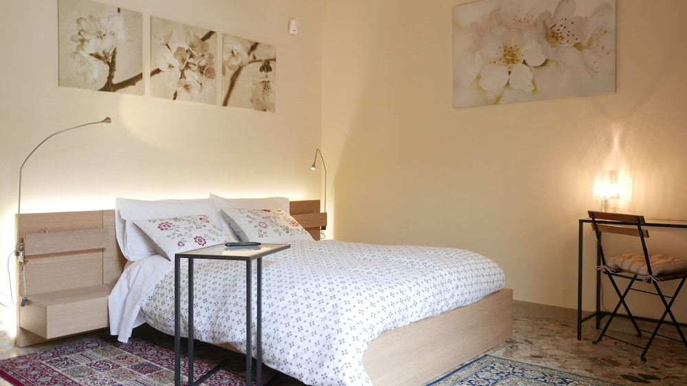Comfort Double Room, Shared Bathroom