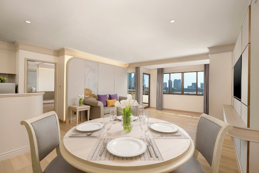 One Bedroom Balcony Residence Suite photo 2