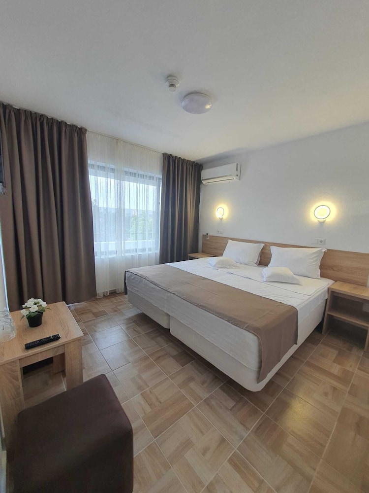 Standard Room photo 3