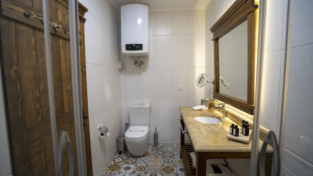 Deluxe Suite photo 2