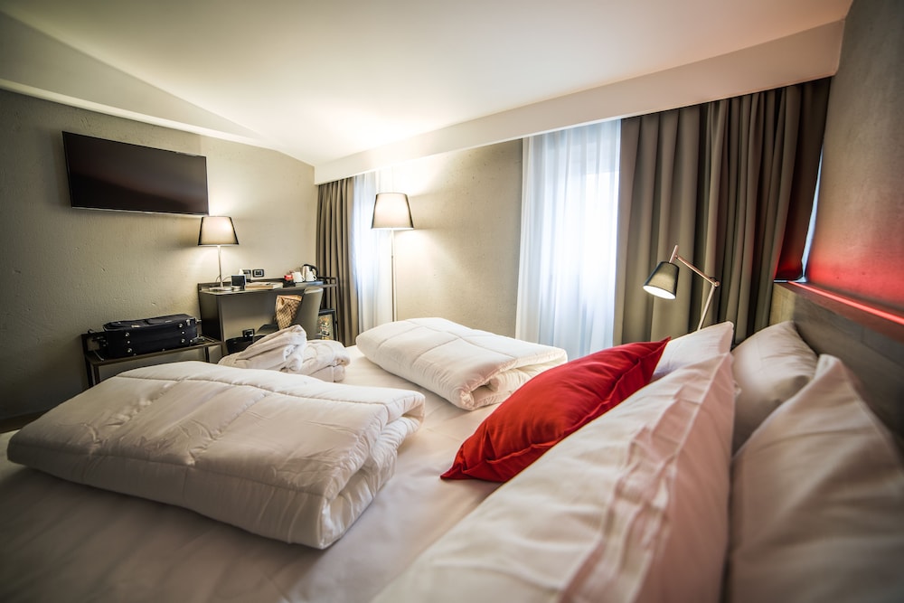 Deluxe Double Room photo 2