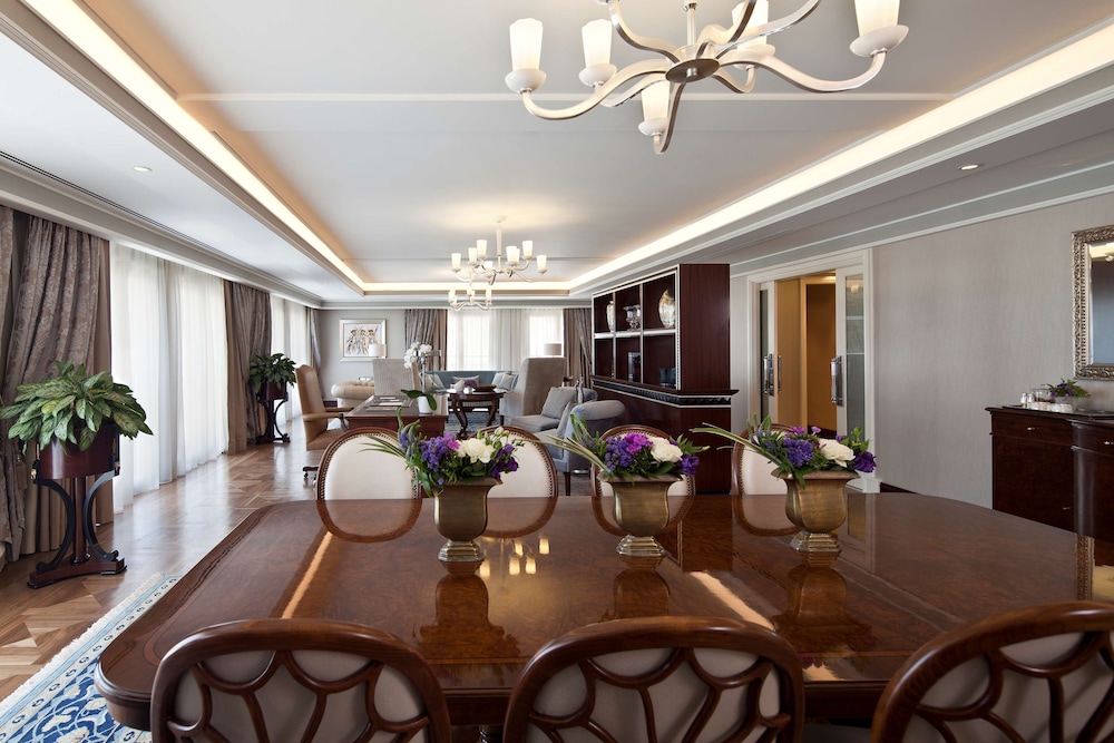Palace Suite