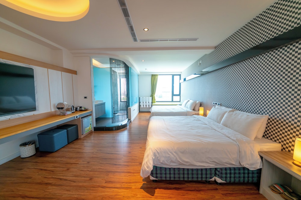 Family Quadruple Room photo 2