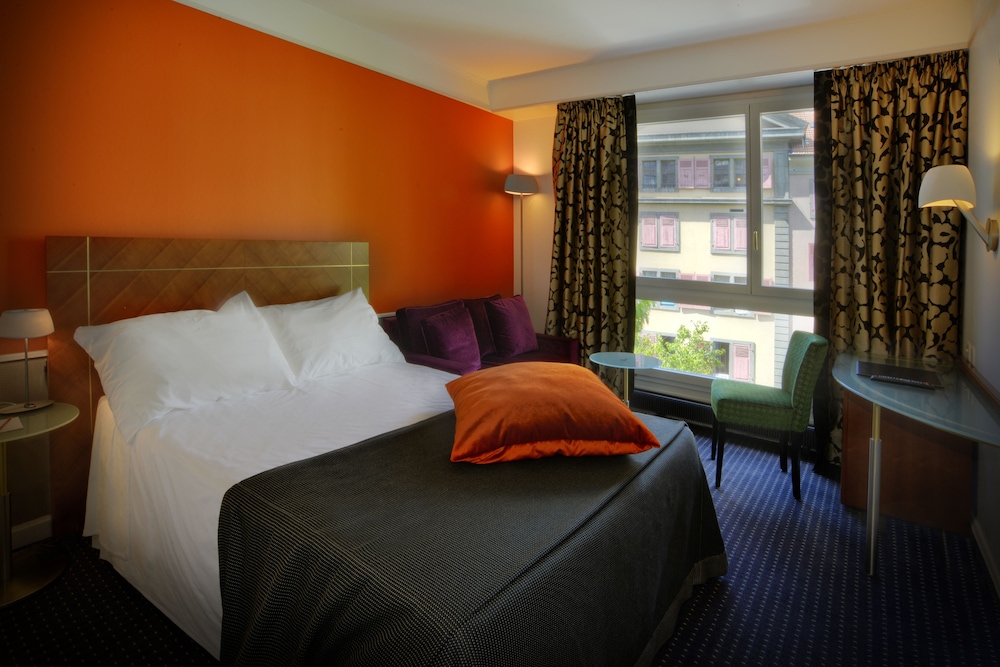Double or Twin Room photo 3