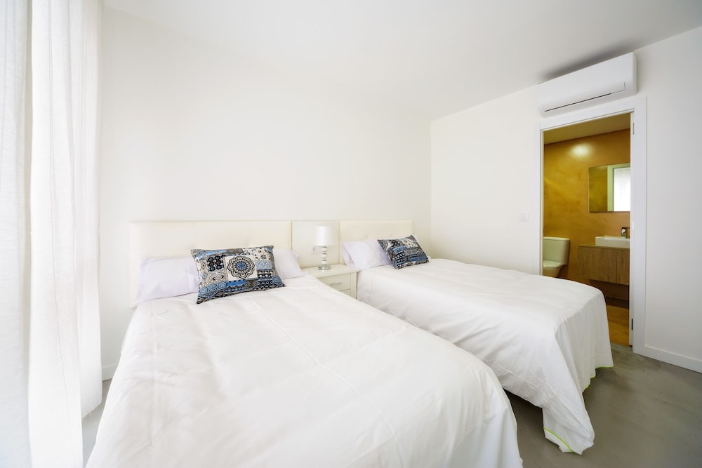 Apartment, 2 Bedrooms (1-A)