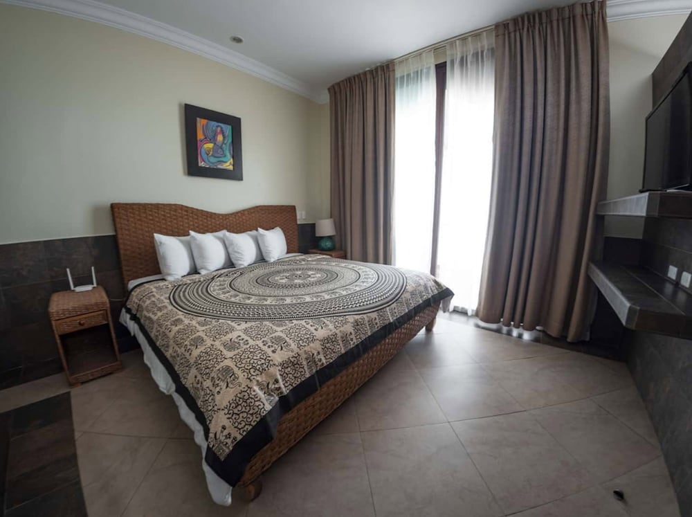 Standard Double Room, 1 King Bed photo 2