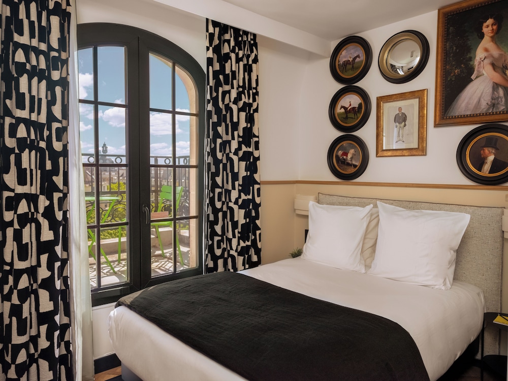 Standard Double Room, Balcony, City View (Cosy) photo 1