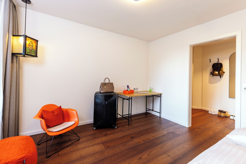 Deluxe Double Room, Balcony - Photo 6
