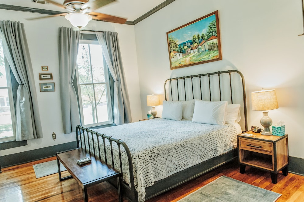 Castle Rock En Suite Room