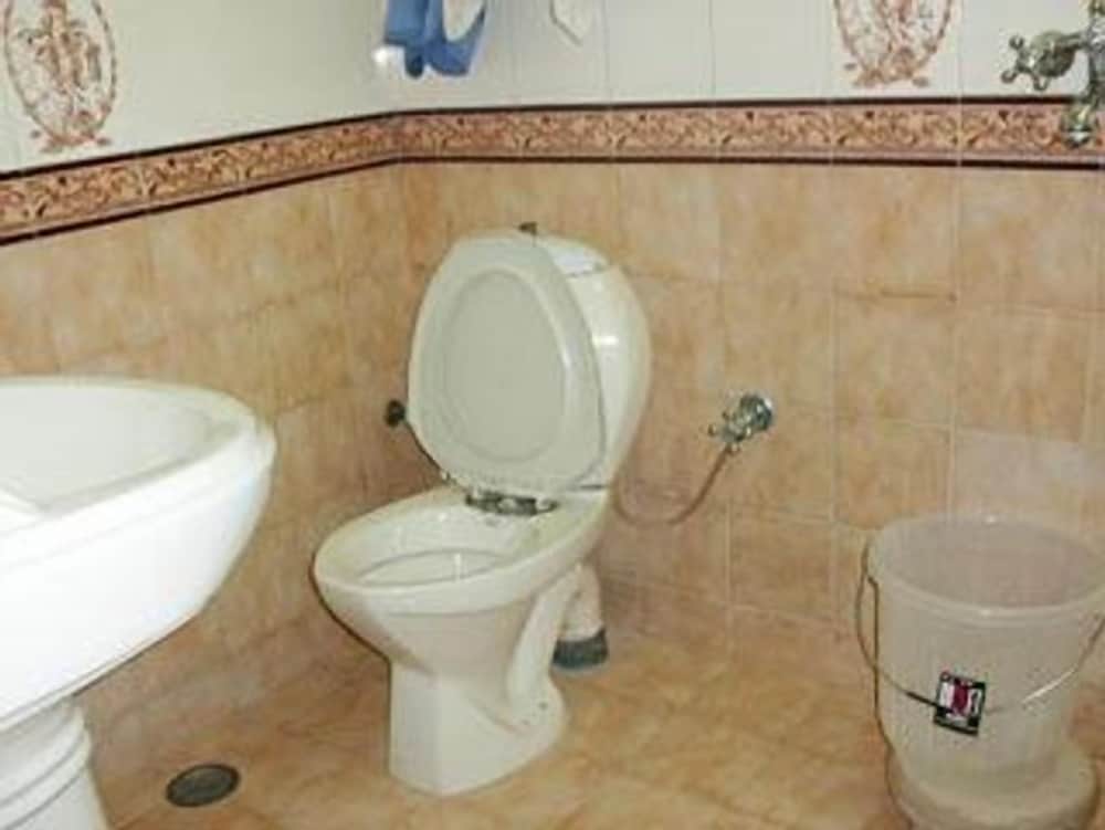 Deluxe Room - Photo 2