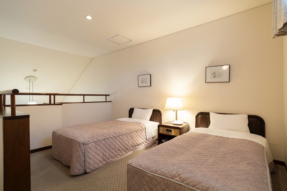 Deluxe Suite - Photo 2