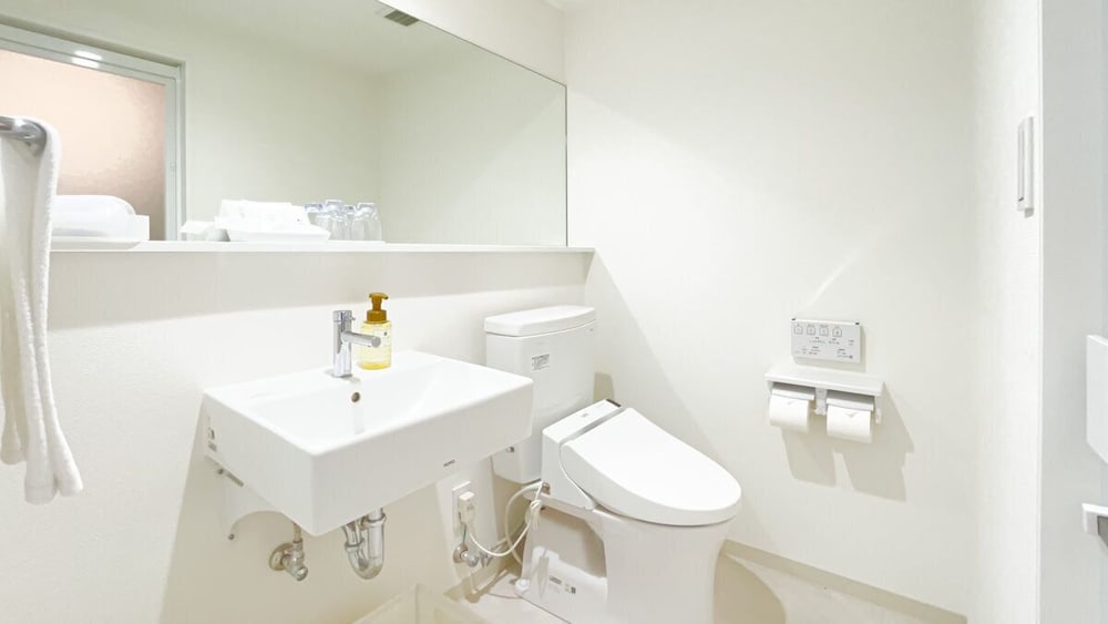 Standard Double Room, 1 Queen Bed, Non Smoking, Bathtub photo 3