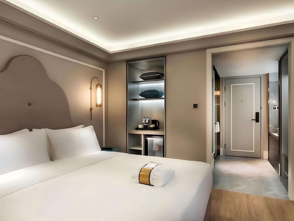 Privilege, Suite, 1 King Bed photo 1