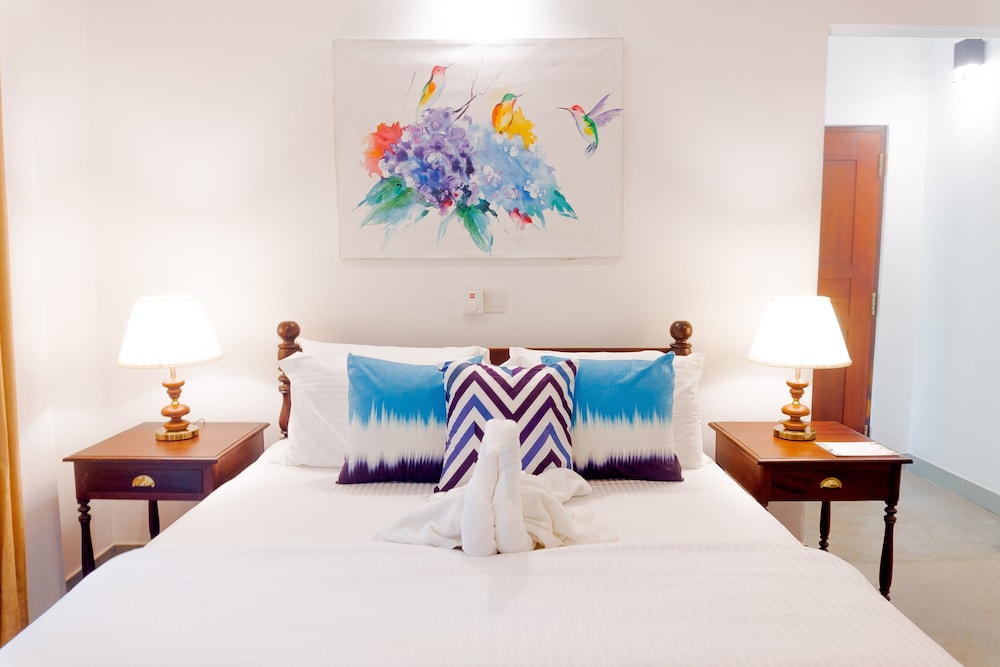 Deluxe Double Room, 1 Queen Bed, Garden View photo 2