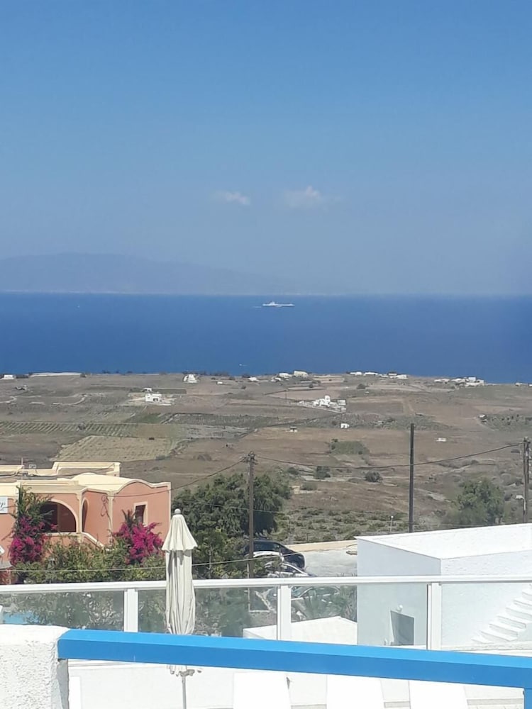 One Bedroom Apartment with Sea View - Photo 24