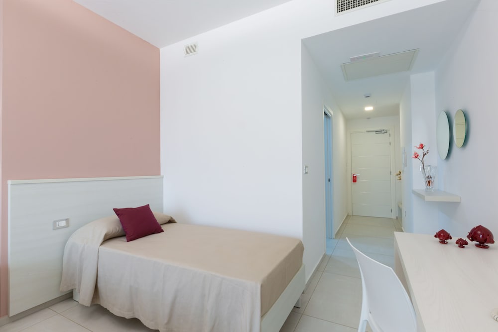 Room photo 2