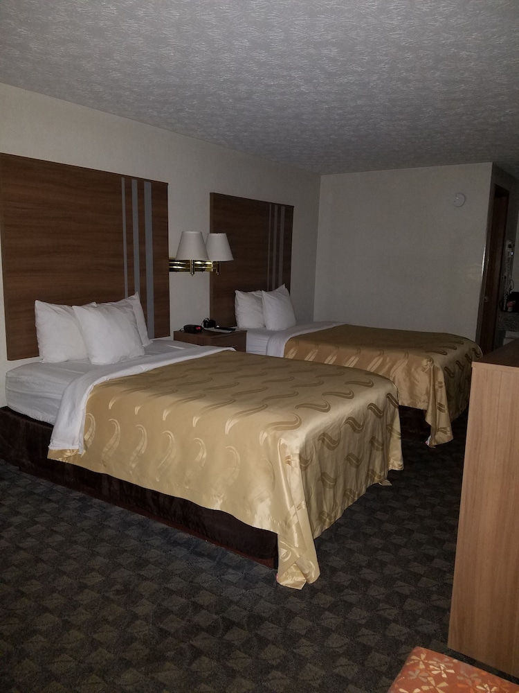Standard Room, 2 Queen Beds, Non Smoking photo 1
