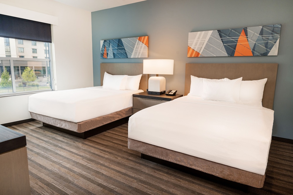 Room, Multiple Beds, Accessible, Bathtub
