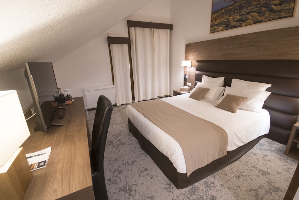 Double Room - Photo 10
