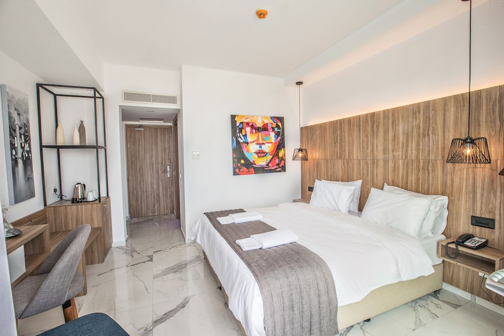 Standard Double or Twin Room (Inland View) photo 1