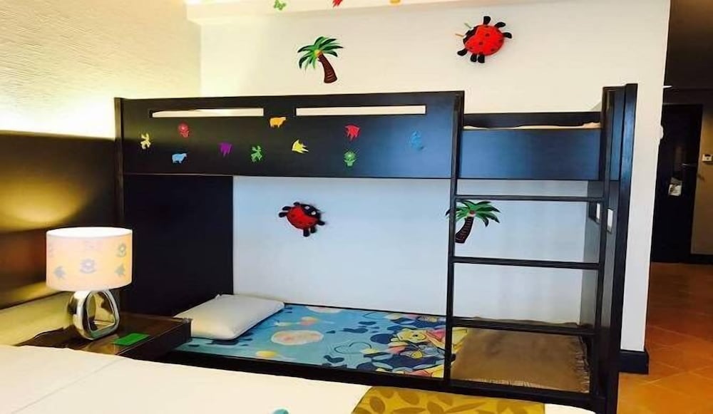Thistle Family Sea Front (For 2 adults and 2 child) - Photo 7