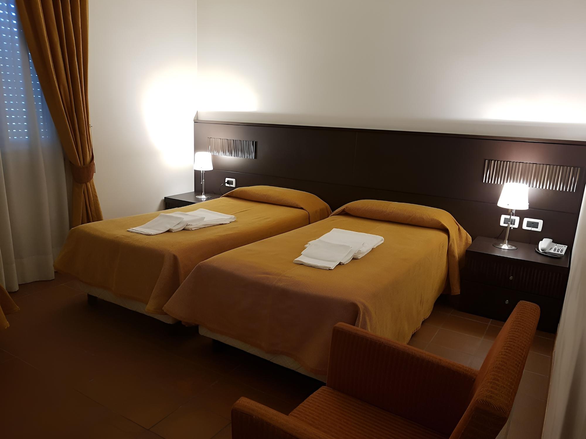 Double or Twin Room photo 1