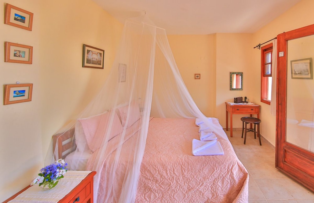 Junior Suite, 1 Bedroom, Garden View photo 1