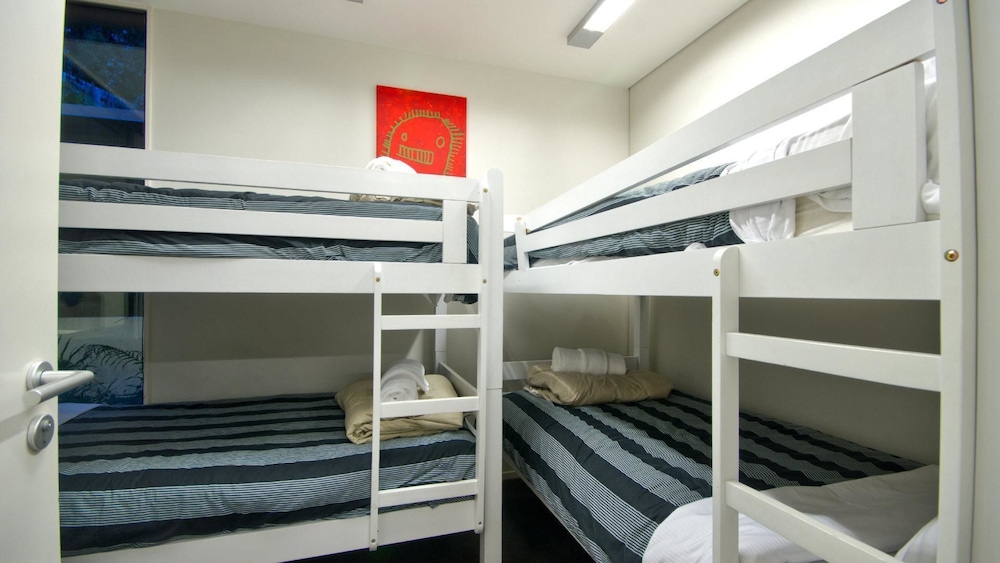 House, Multiple Beds (In Town)