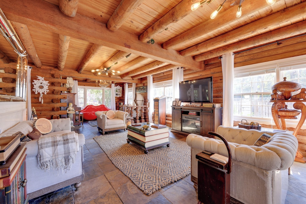 House (4 Bedrooms) photo 1
