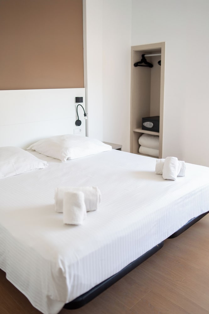 Economy Room - Photo 1