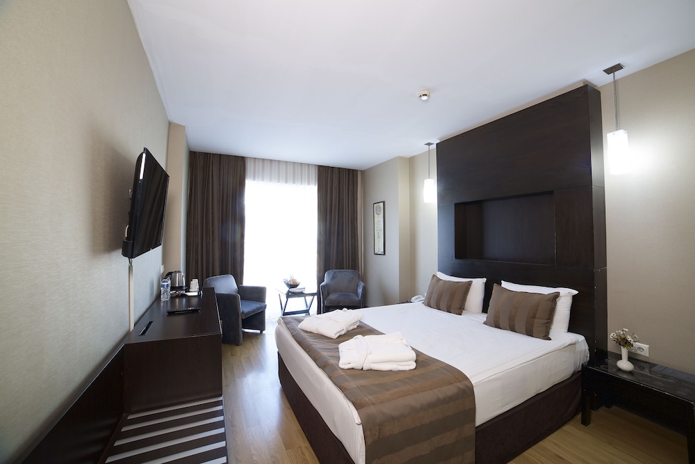 Standard Double Room, 1 Double Bed, Courtyard View photo 1