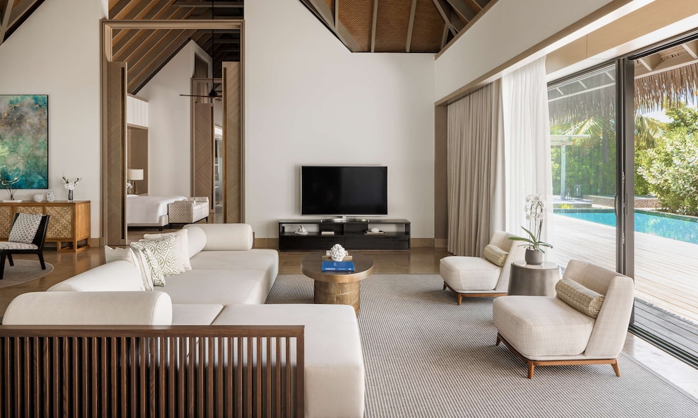 Three Bedroom Grand Beach Villa with Two Pools