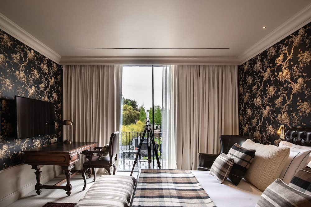 Signature Room, River View