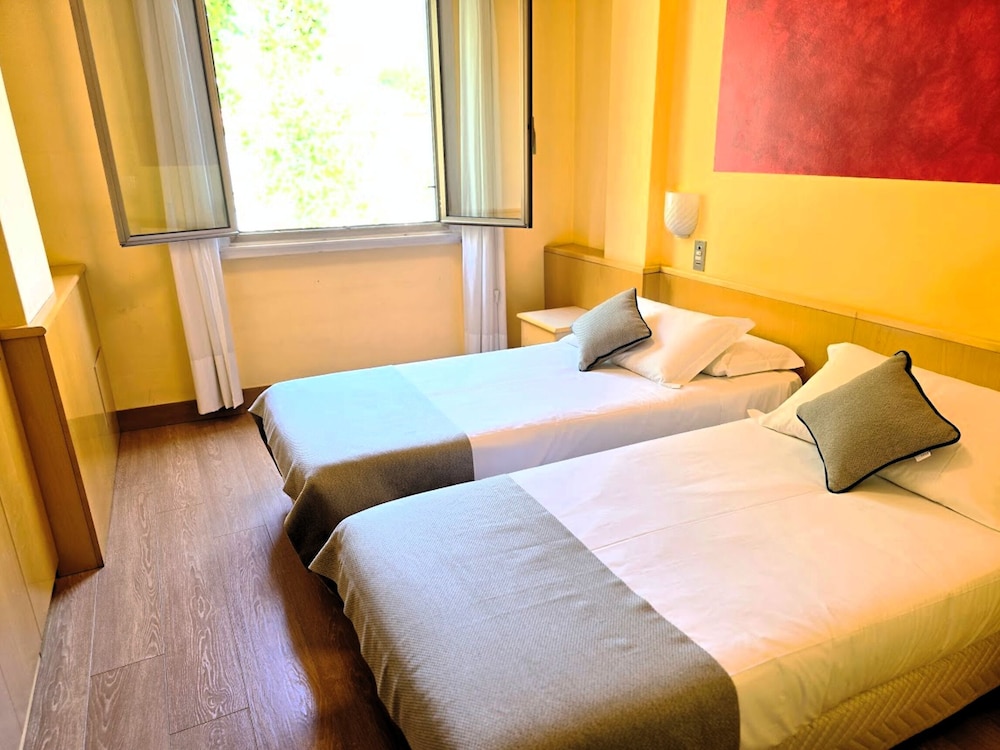 Double or Twin Room photo 1