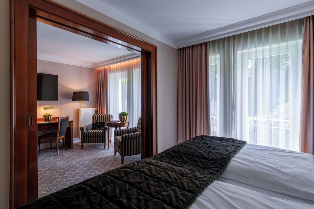 Superior Room, 1 Double Bed (Converts to 2 Twin Beds;Shower Only) - Photo 1