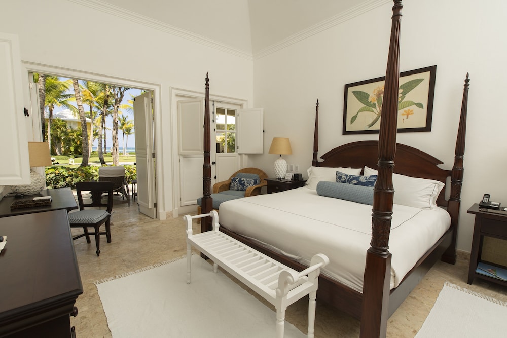 Ocean View Two Bedrooms Suite - Photo 2
