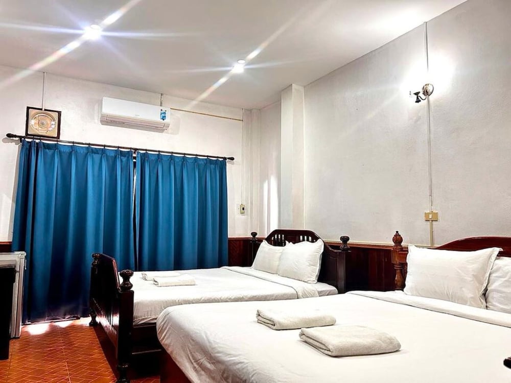 Deluxe Quadruple Room, Balcony, Mountain View photo 2