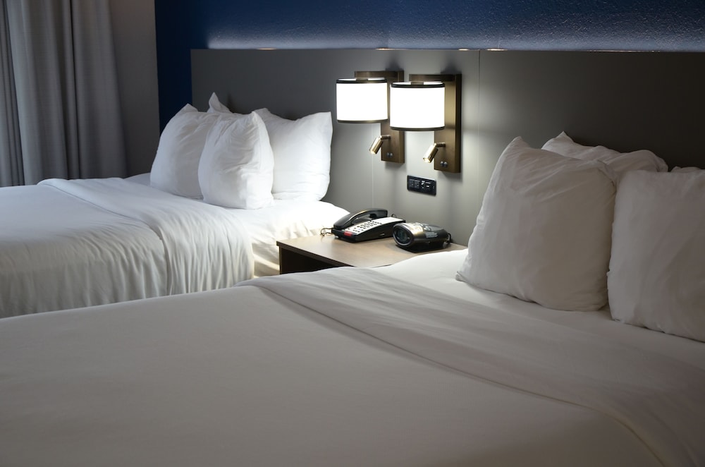 Suite, Multiple Beds, Accessible, Non Smoking - Photo 11