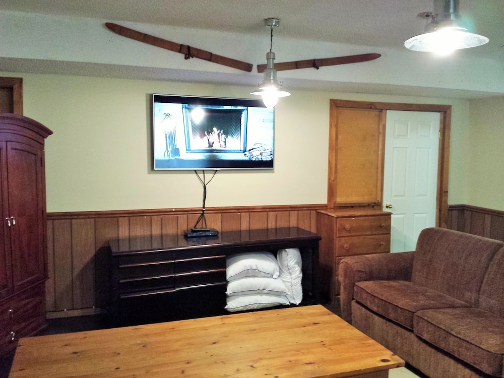 Apartment, Kitchen (pillows and duvets are provided - bed linens and towels are NOT provided) photo 2
