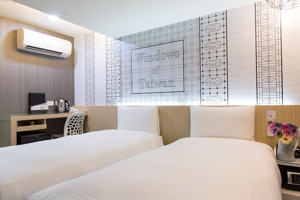 Luxury Room, No Windows photo 3