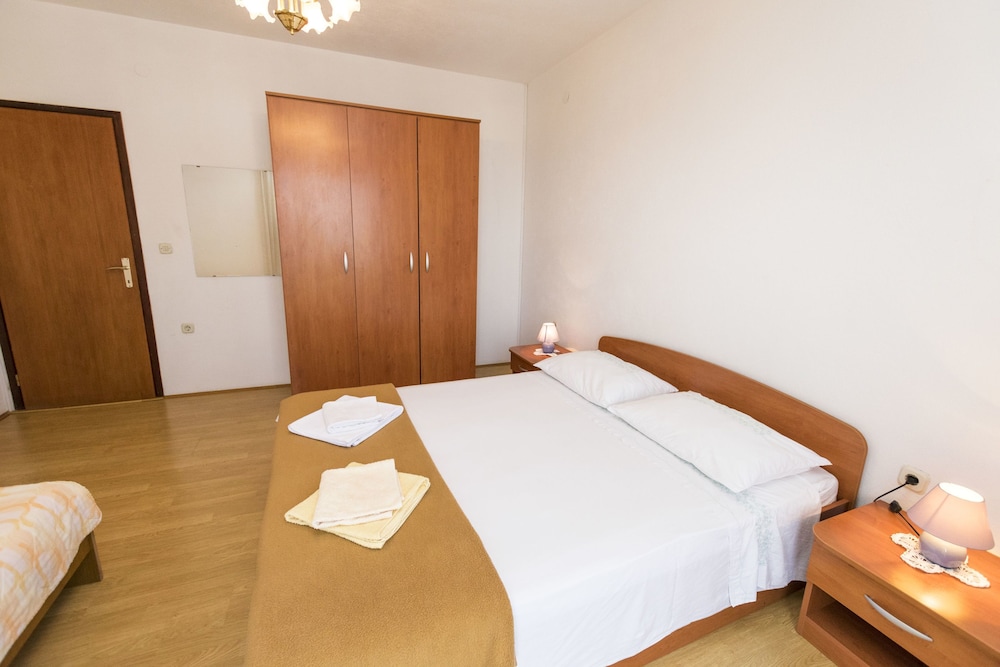 Apartment (A1)