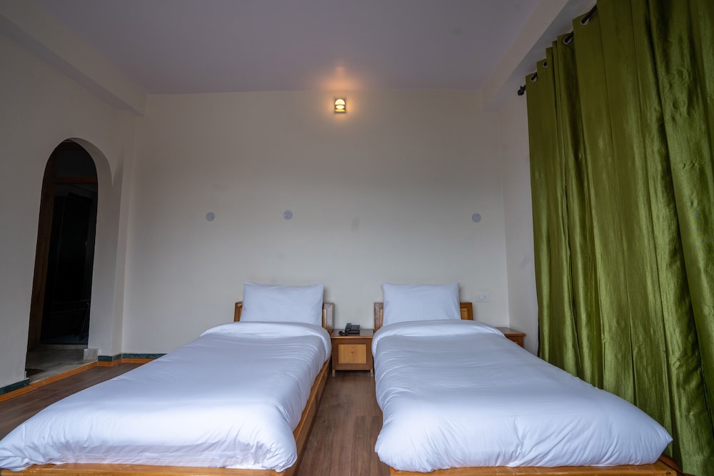 Deluxe Double or Twin Room, Valley View