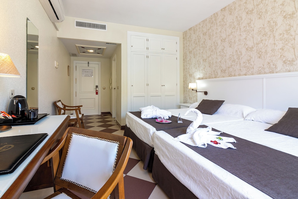 Superior Double Room - Photo 8