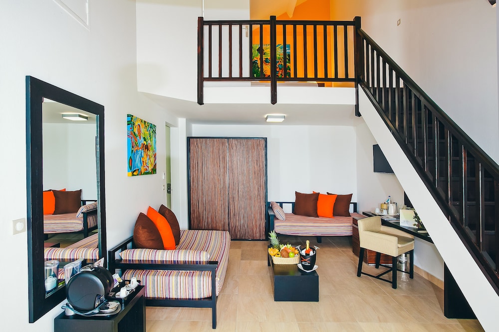 Superior Duplex (Suite) - Photo 6