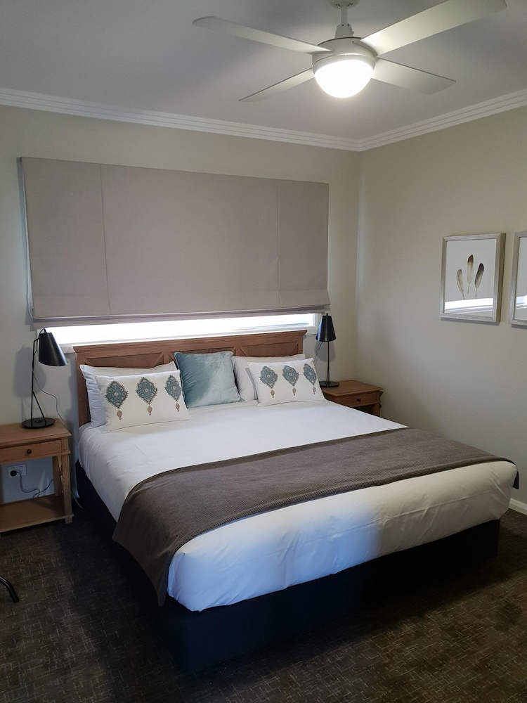 Luxury Villa, 1 Bedroom, Kitchen, Courtyard Area